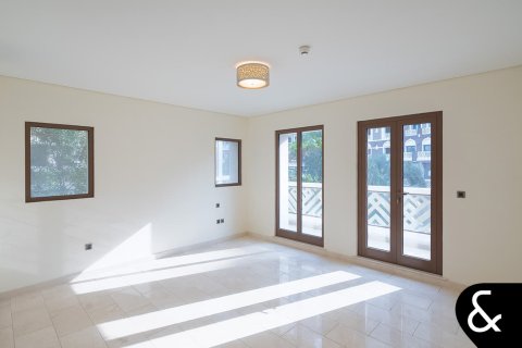 Villa à Palm Jumeirah, Dubai, 5 chambres, 1292 m², № 75716 - photo 11