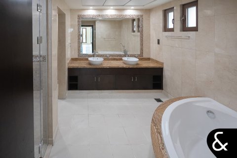 Villa à Palm Jumeirah, Dubai, 5 chambres, 1292 m², № 75716 - photo 18