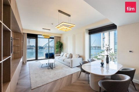 Apartment in Al Wasl, Dubai 3 bedrooms, 163.8 sq.m. № 10032 - photo 1
