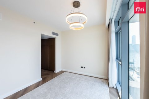 Apartment in Al Wasl, Dubai 3 bedrooms, 163.8 sq.m. № 10032 - photo 19