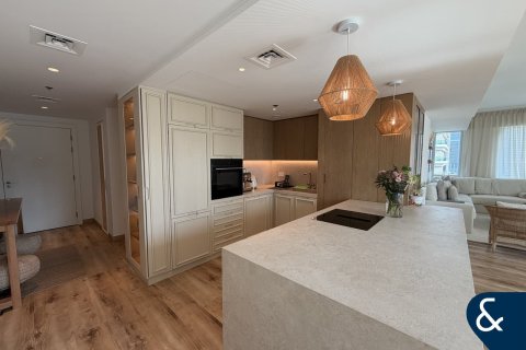 Appartement à AL MAJARA TOWERS à Dubai Marina, Dubai, 2 chambres, 124 m², № 91618 - photo 2