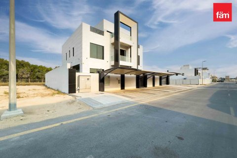 Villa à Dubai, 6 chambres, 463.5 m², № 64388 - photo 2