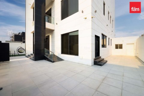 Villa à Dubai, 6 chambres, 463.5 m², № 64388 - photo 9
