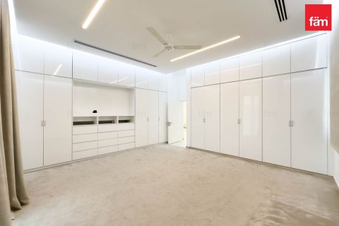 Villa à Dubai, 6 chambres, 463.5 m², № 64388 - photo 29