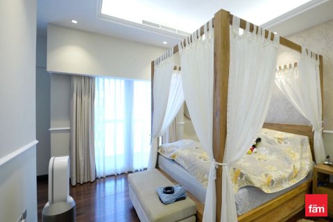 Купить квартиру в Дубай Марине, Дубай: 4 спальни, 242.4м², № 84913 - фото 5