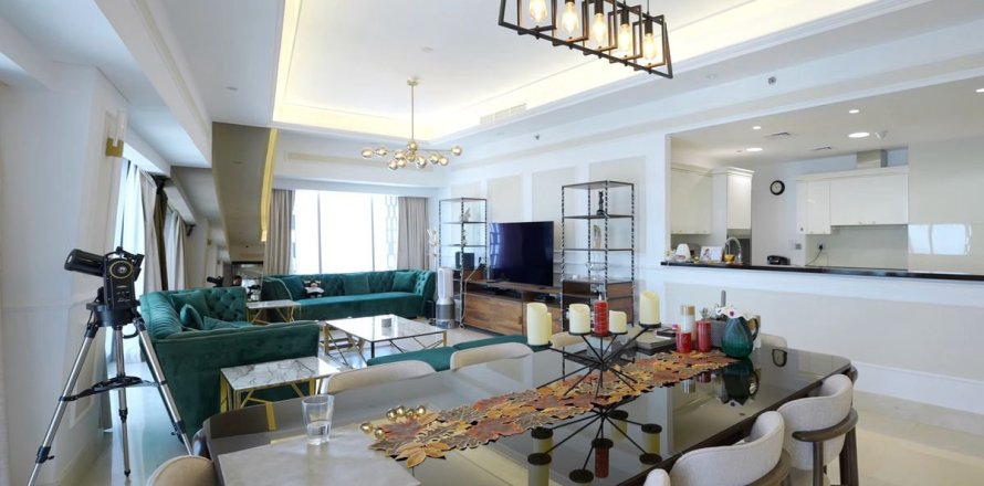 Квартира в Дубай Марине, Дубай, 4 спальни, 242.4м², № 84913