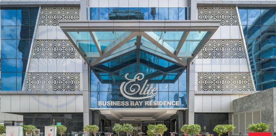 Apartment in Business Bay, Dubai 4 bedrooms, 201.8 sq.m. № 100167