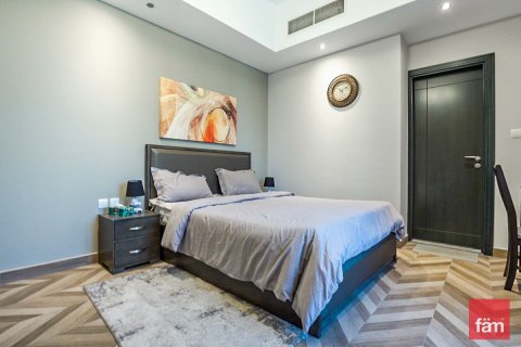Apartment in Business Bay, Dubai 4 bedrooms, 201.8 sq.m. № 100167 - photo 5