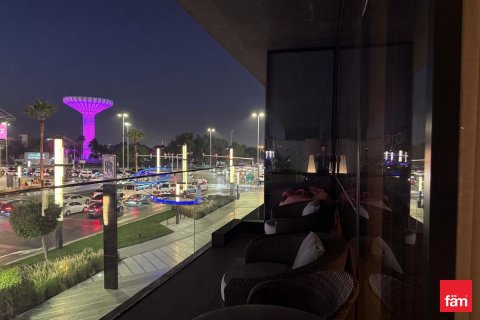 Apartamento en Al Wasl, Dubai, 1 dormitorio, 111 m², № 23077 - foto 1
