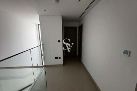 Купить таунхаус в Tilal Al Ghaf, Дубай: 3 спальни, 141м², № 83315 - фото 3