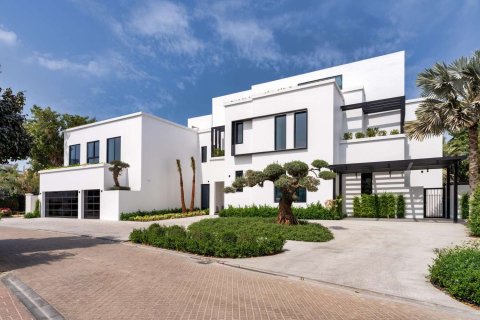 Villa in Al Barari, Dubai 6 bedrooms, 1829 sq.m. № 92360