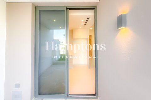 Townhouse in Arabian Ranches 3, Dubai 3 bedrooms, 127.18420700 sq.m. № 113963 - photo 4