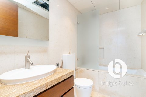 Appartement à Downtown Dubai (Downtown Burj Dubai), Dubai, 3 chambres, 247 m², № 137727 - photo 19
