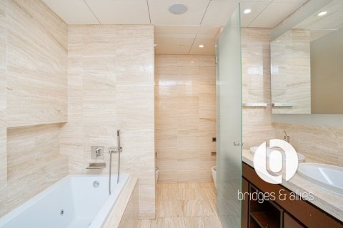 Appartement à Downtown Dubai (Downtown Burj Dubai), Dubai, 3 chambres, 247 m², № 137727 - photo 20