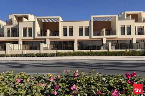 Maison de ville à Dubai, 4 chambres, 144 m², № 137735