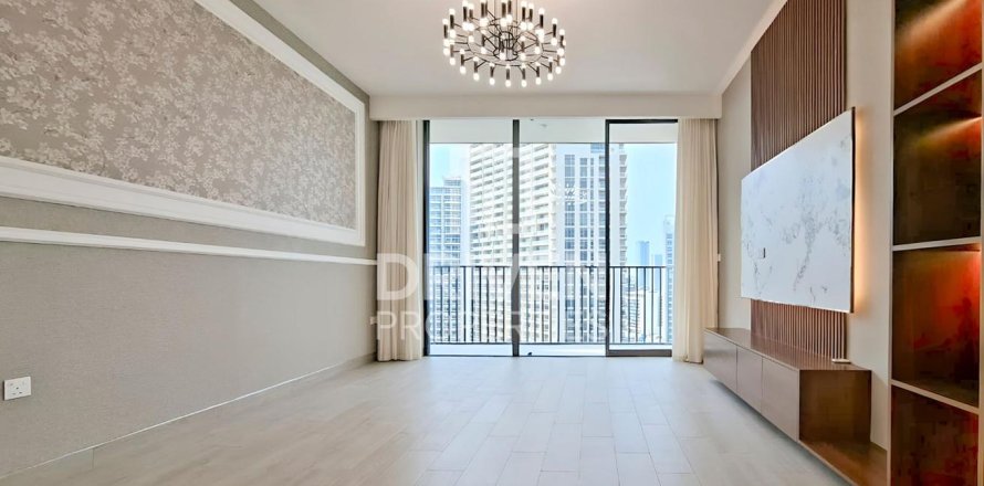 Apartamento en Jumeirah Village Circle, Dubai, 3 dormitorios, 121.89 m², № 136983