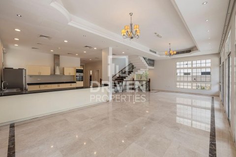 Villa in The Villa, Dubai 5 bedrooms, 561.04 sq.m. № 136996 - photo 2