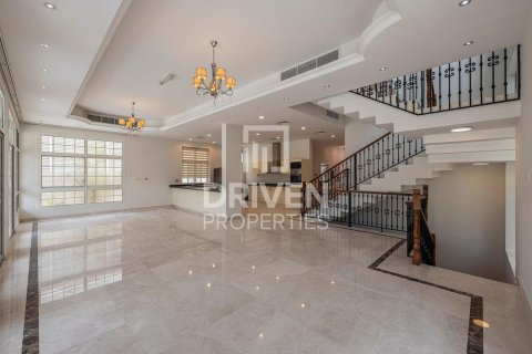 Villa in The Villa, Dubai 5 bedrooms, 561.04 sq.m. № 136996 - photo 5
