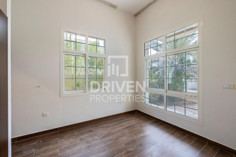 Villa in The Villa, Dubai 5 bedrooms, 561.04 sq.m. № 136996 - photo 9