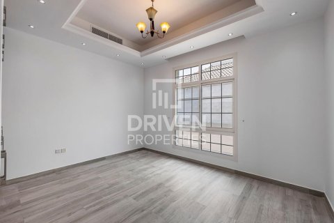 Villa in The Villa, Dubai 5 bedrooms, 561.04 sq.m. № 136996 - photo 15