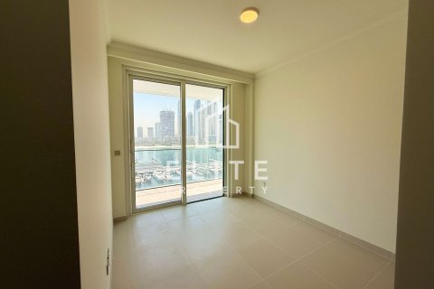 Apartment in EMAAR Beachfront, Dubai Harbour, Dubai 3 bedrooms, 181 sq.m. № 38718 - photo 5
