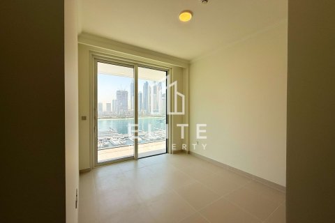 Apartment in EMAAR Beachfront, Dubai Harbour, Dubai 3 bedrooms, 181 sq.m. № 38718 - photo 8