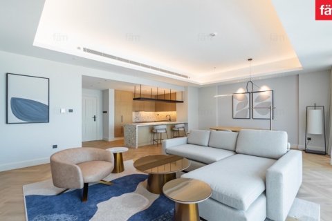 Купить квартиру в Аль-Барше, Дубай: 2 спальни, 205.8м², № 96429 - фото 1