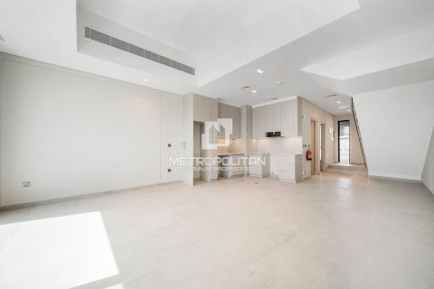 Купить таунхаус в District 7, Мохаммед Бин Рашид Сити, Дубай: 2 спальни, 131м², № 16021 - фото 1