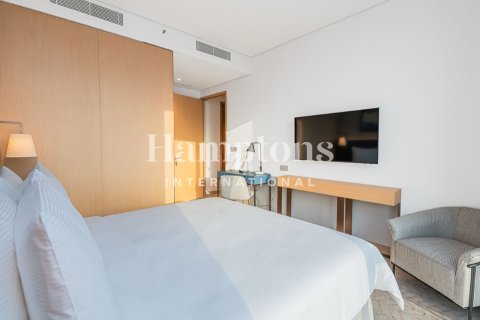 Apartment in Downtown Dubai (Downtown Burj Dubai), Dubai 3 bedrooms, 132.42022008 sq.m. № 63765 - photo 18