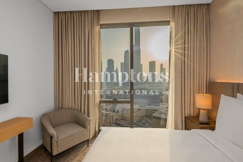 Apartment in Downtown Dubai (Downtown Burj Dubai), Dubai 3 bedrooms, 132.42022008 sq.m. № 63765 - photo 17