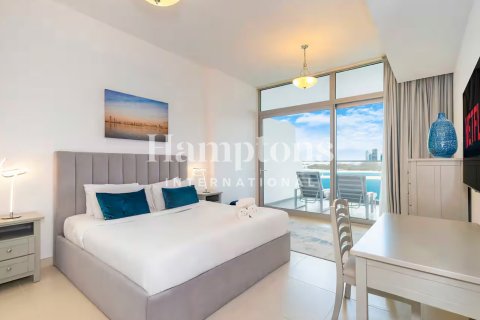 Apartamento en Azure Residences, Palm Jumeirah, Dubai, 1 dormitorio, 106.16025810 m², № 63777 - foto 3