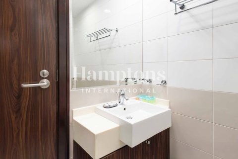 Apartamento en Azure Residences, Palm Jumeirah, Dubai, 1 dormitorio, 106.16025810 m², № 63777 - foto 2