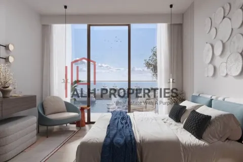 Apartment in Mina Rashid, Dubai 2 bedrooms, 119 sq.m. № 92805 - photo 2