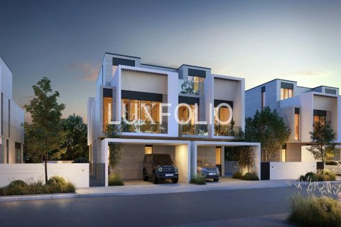 Villa in Jumeirah Golf Estates, Dubai 4 bedrooms, 263 sq.m. № 45936 - photo 2