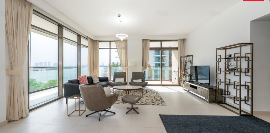 Квартира в Дубае, 3 спальни, 173.8м², № 112842