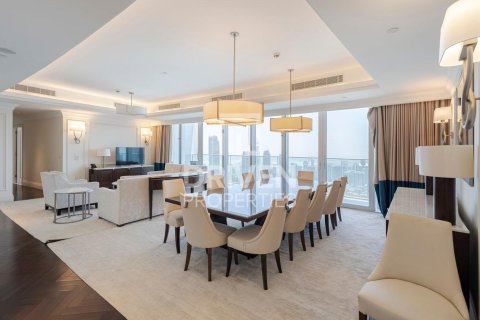 Penthouse in Downtown Dubai (Downtown Burj Dubai), Dubai 5 bedrooms, 313 sq.m. № 20073 - photo 4