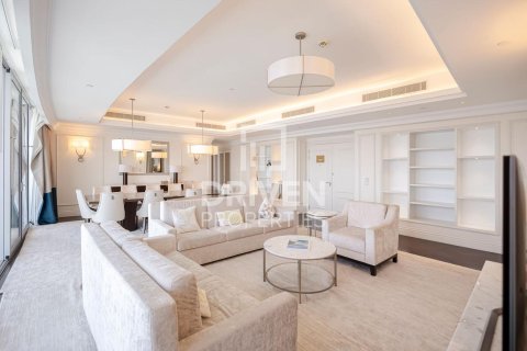 Penthouse in Downtown Dubai (Downtown Burj Dubai), Dubai 5 bedrooms, 313 sq.m. № 20073 - photo 5