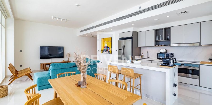 Appartement à EMAAR Beachfront, Dubai Harbour, Dubai, 3 chambres, 195 m², № 20077