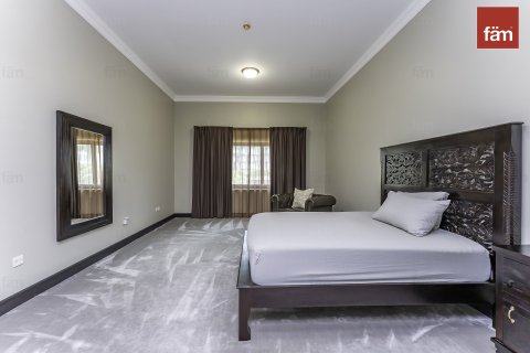 Townhouse in Palm Jumeirah, Dubai 4 bedrooms, 489 sq.m. № 47034 - photo 12