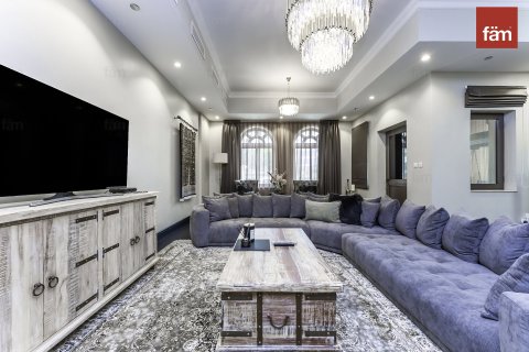 Townhouse in Palm Jumeirah, Dubai 4 bedrooms, 489 sq.m. № 47034 - photo 4
