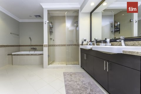Townhouse in Palm Jumeirah, Dubai 4 bedrooms, 489 sq.m. № 47034 - photo 19