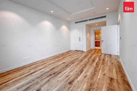 Apartment in Palm Jumeirah, Dubai 3 bedrooms, 211.8 sq.m. № 97548 - photo 11