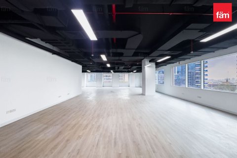 Oficina en Business Bay, Dubai, 185.2 m², № 83713 - foto 11