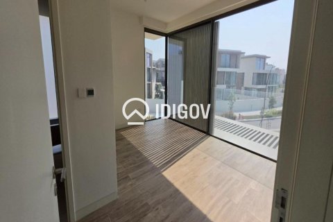 Villa à Nad Al Sheba 1, Nadd Al Sheba, Dubai, 4 chambres, 623.1 m², № 142441 - photo 19
