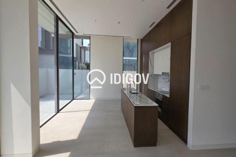 Villa à Nad Al Sheba 1, Nadd Al Sheba, Dubai, 4 chambres, 623.1 m², № 142441 - photo 5