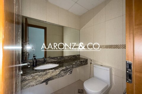 Apartamento en Jumeirah Lake Towers, Dubai, 1 dormitorio, 86.3 m², № 78287 - foto 11