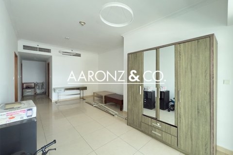Apartamento en Jumeirah Lake Towers, Dubai, 1 dormitorio, 86.3 m², № 78287 - foto 8