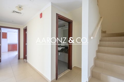 Apartamento en Jumeirah Lake Towers, Dubai, 2 dormitorios, 184.3 m², № 78289 - foto 2