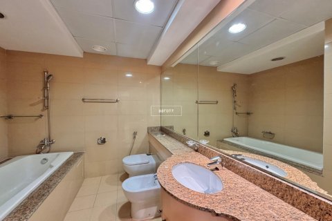 Apartment in Dubai Marina, Dubai 3 bedrooms, 265.4 sq.m. № 18725 - photo 17