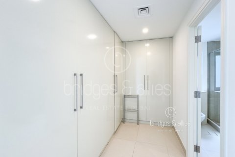 Villa in Dubai Hills Estate, Dubai 4 bedrooms, 269 sq.m. № 101345 - photo 3